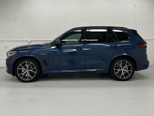 Phytonic Blue Metallic 2022 BMW X5 PHEV xDrive45e