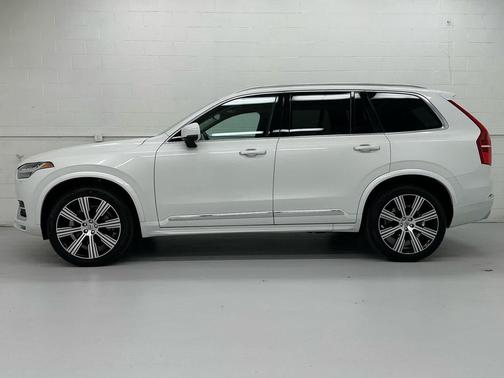 2021 Volvo XC90 T6 Inscription