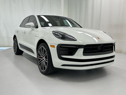 White 2023 Porsche Macan Macan