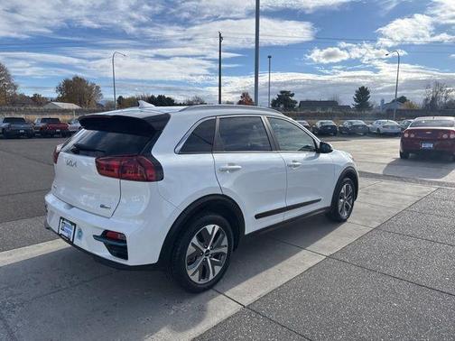 2022 Kia Niro EV EX