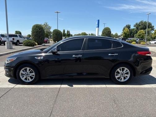2017 Kia Optima LX