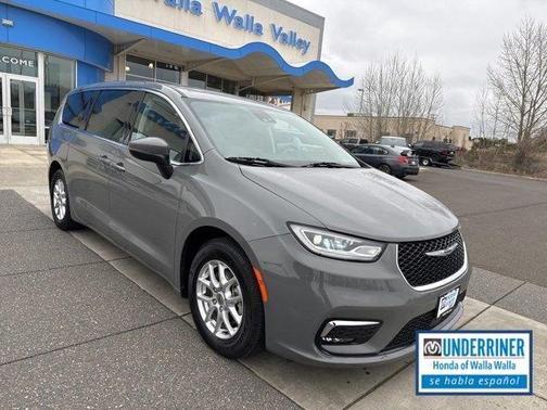 2023 Chrysler Pacifica Touring-L