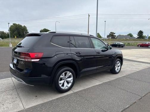 Deep Black Pearl Effect 2018 Volkswagen Atlas 3.6L SE
