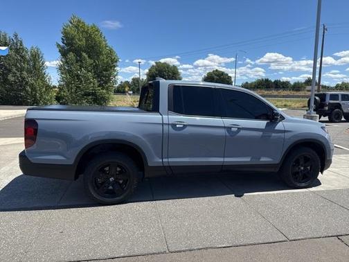 2022 Honda Ridgeline Black Edition