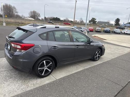 2019 Subaru Impreza 2.0i Premium