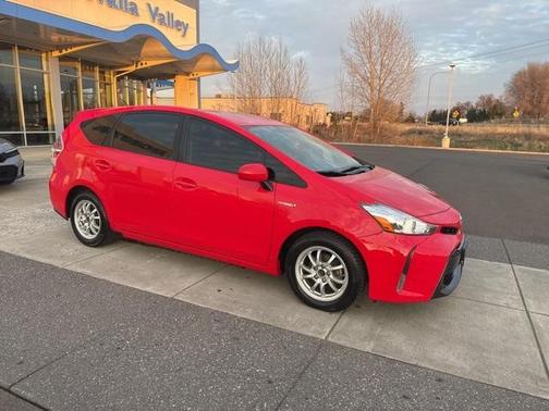 2017 Toyota Prius v Three