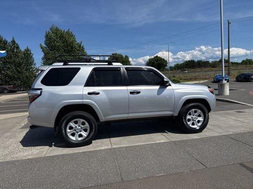 Silver 2016 Toyota 4Runner SR5