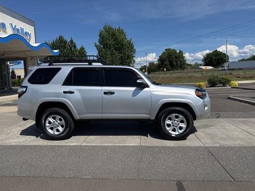 Silver 2016 Toyota 4Runner SR5