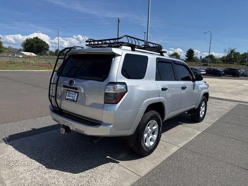 Silver 2016 Toyota 4Runner SR5
