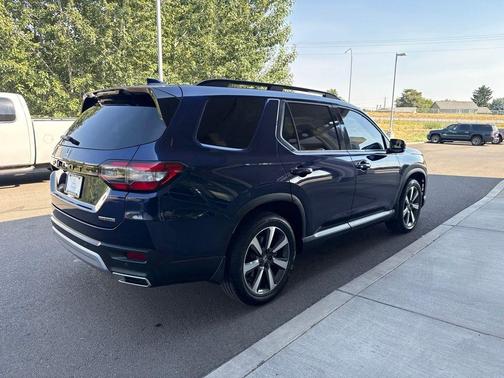 Blue 2025 Honda Pilot Touring