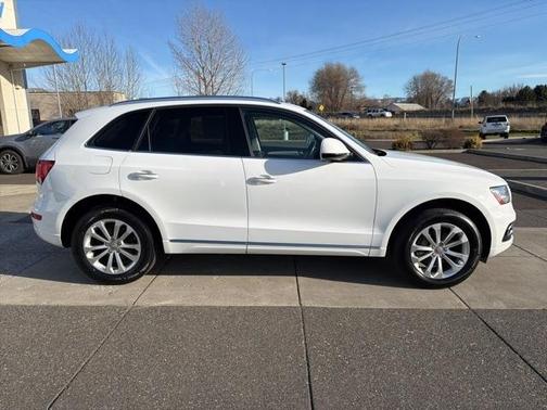 2016 Audi Q5 2.0T Premium Plus