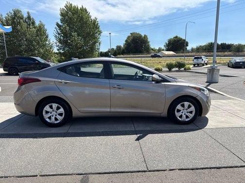 Desert Bronze 2016 Hyundai ELANTRA SE