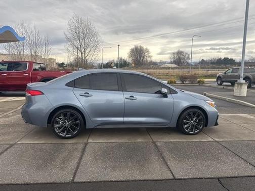 2023 Toyota Corolla Hybrid LE