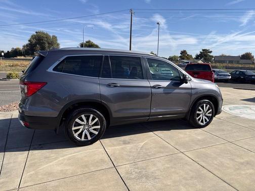 Gray 2022 Honda Pilot Black Edition