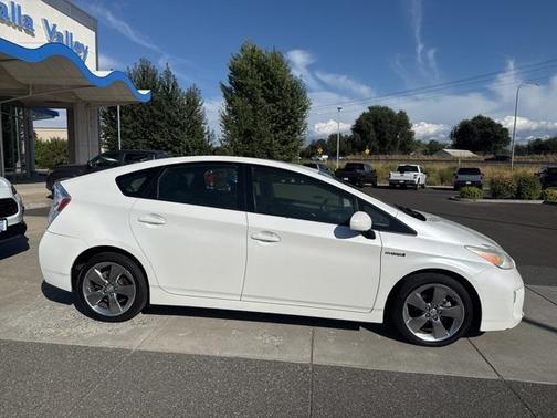 2013 Toyota Prius Two