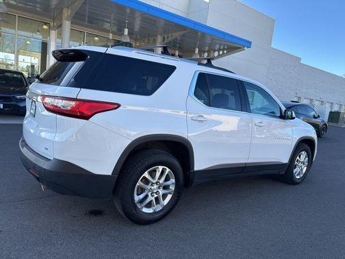 2018 Chevrolet Traverse LT Cloth