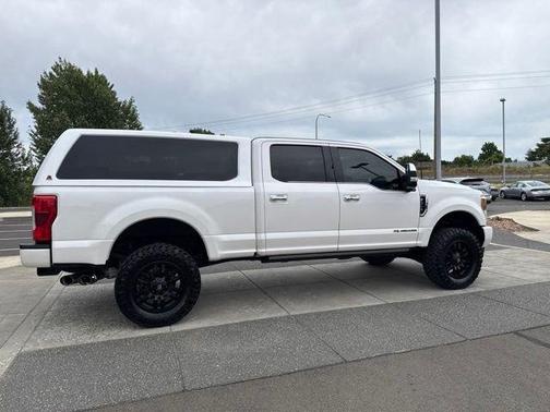 White 2018 Ford F-350 Platinum