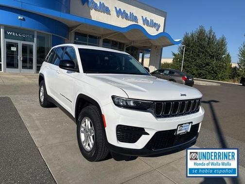 2023 Jeep Grand Cherokee Laredo