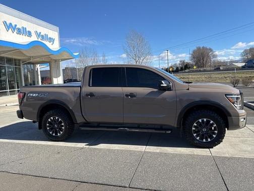 2020 Nissan Titan PRO-4X