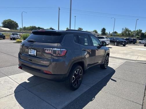 2021 Jeep Compass Trailhawk
