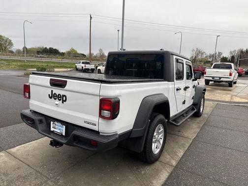 2020 Jeep Gladiator Sport