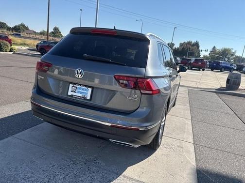 2018 Volkswagen Tiguan 2.0T SEL Premium