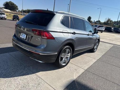 2018 Volkswagen Tiguan 2.0T SEL Premium