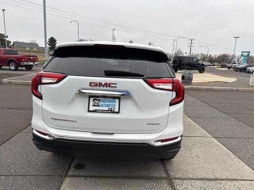 2023 GMC Terrain SLT