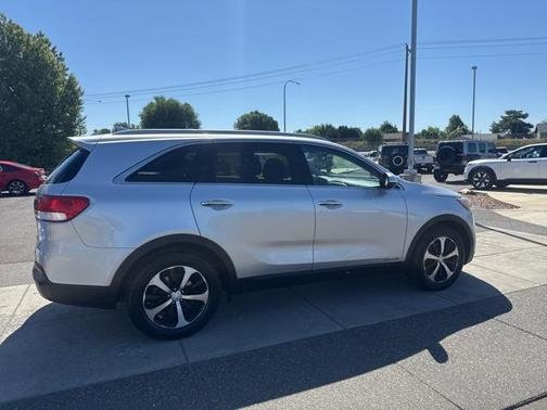 2016 Kia Sorento EX