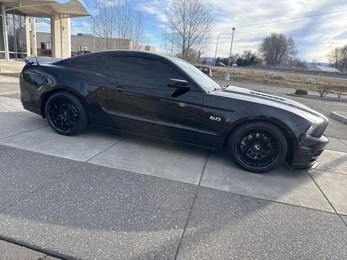 2013 Ford Mustang GT Premium