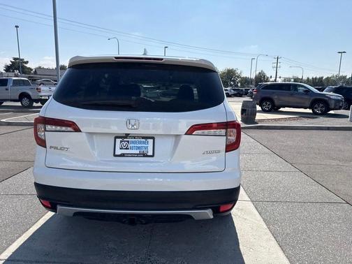 White 2021 Honda Pilot EX