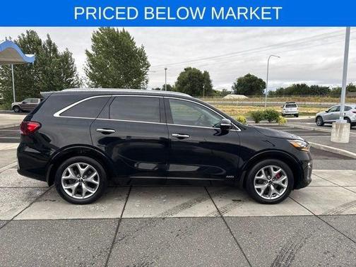 Black 2019 Kia Sorento SX