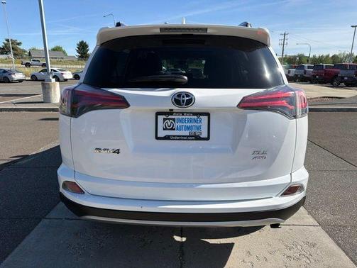 White 2018 Toyota RAV4 XLE