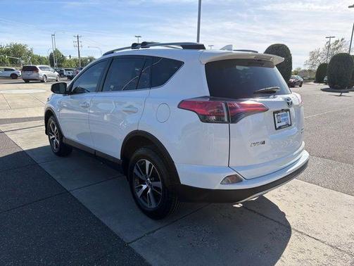 White 2018 Toyota RAV4 XLE