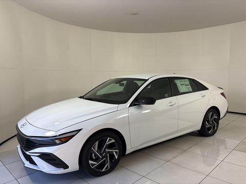 2025 Hyundai ELANTRA HEV SEL Sport