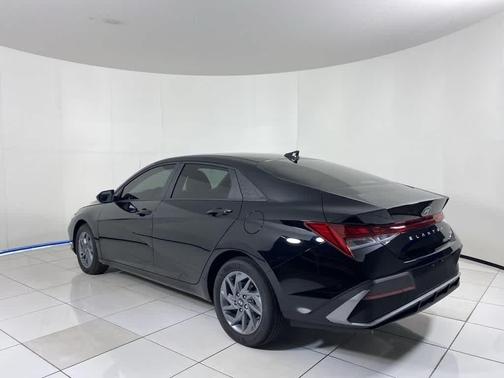 2025 Hyundai ELANTRA HEV Blue