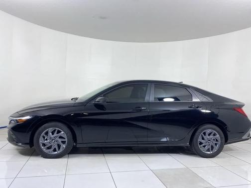 2025 Hyundai ELANTRA HEV Blue