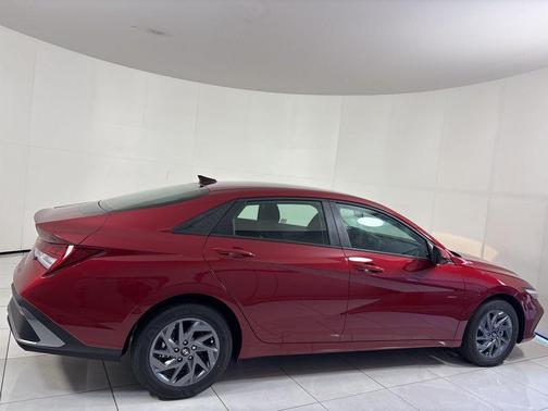 2025 Hyundai ELANTRA HEV Blue