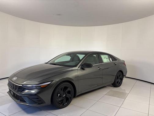 2026 Hyundai ELANTRA SEL