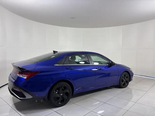 2026 Hyundai ELANTRA SEL