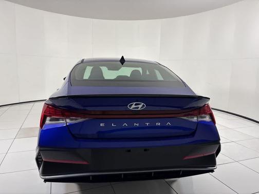 2026 Hyundai ELANTRA SEL