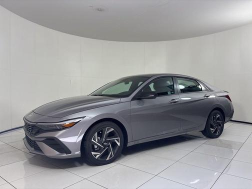 2025 Hyundai ELANTRA HEV SEL Sport