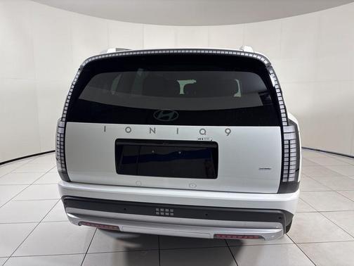 2026 Hyundai IONIQ 9 SE