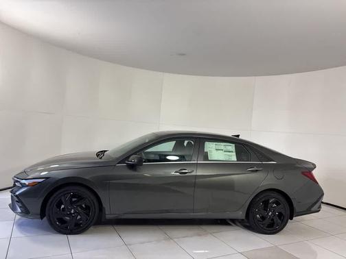 2026 Hyundai ELANTRA SEL