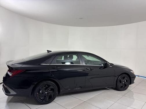 2026 Hyundai ELANTRA SEL