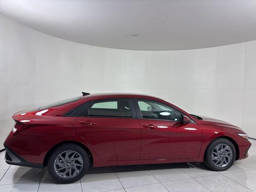 2025 Hyundai ELANTRA HEV Blue