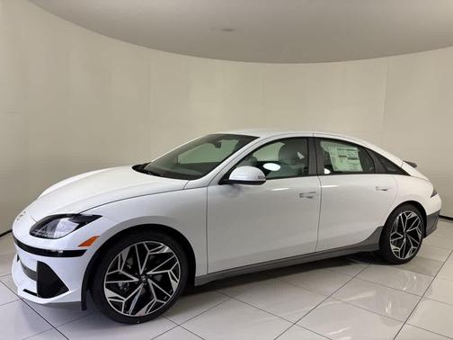 2025 Hyundai IONIQ 6 SEL
