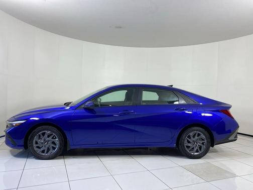 2025 Hyundai ELANTRA HEV Blue