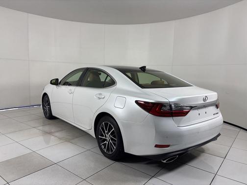 2016 Lexus ES 350 Base