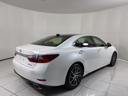 2016 Lexus ES 350 Base